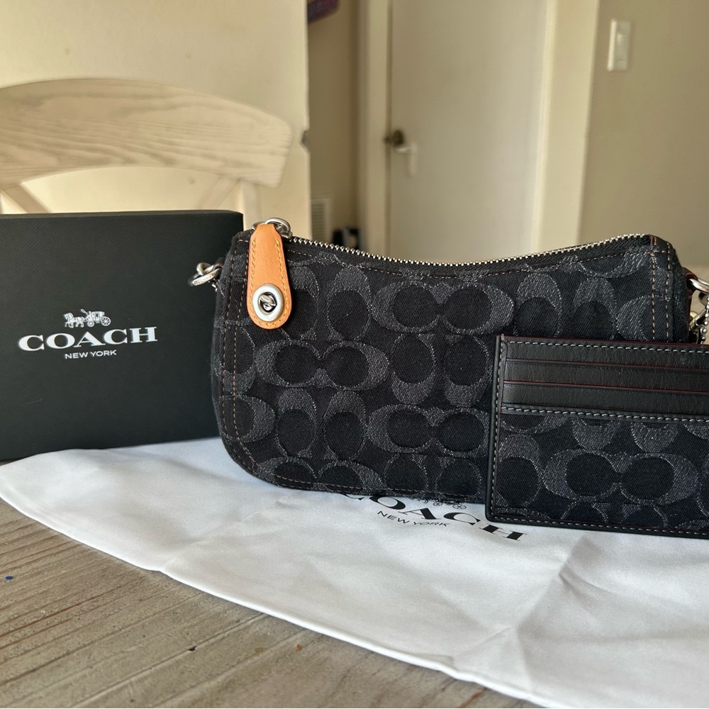 Coach Signature Black Denim Swinger 20 W/ Matching Card Case